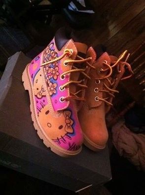 LITTLER GIRL TIMBERLAND, HELLO KITTIE Decorated Timberlands, Painted Timberland Boots, Tokyo Fits, Girl Timberlands, Timberland Custom, Hello Kitty Shoes, Dog Steps, Kitty Stuff, Rocket Dog