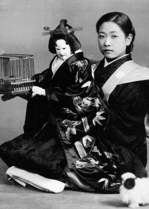 taishou-kun: Kiritake Masako 桐竹政子, Bunraku Master - Osaka, Japan - 1930s Japan Fashion Street, Ghost In The Machine, Japanese Film, Japan Culture, Japanese American, Asian Doll, Japanese Dolls, Osaka Japan, Japanese Aesthetic