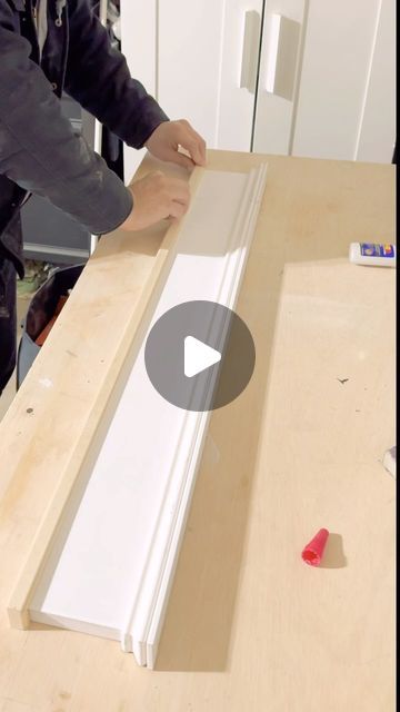 HomeDIY on Instagram: "An easy update for any homeowner #trimwork #door #doorframe #doortrim #trimcarpentry #trim #diy #diyproject #howto #tutorial" Diy Craftsman Trim, Window Trim Ideas Interior, Interior Door Trim Ideas, 1970s House Renovation, Craftsman Door Trim, Trim Molding Ideas, Modern Windows And Doors, Update Doors, Baseboard Styles