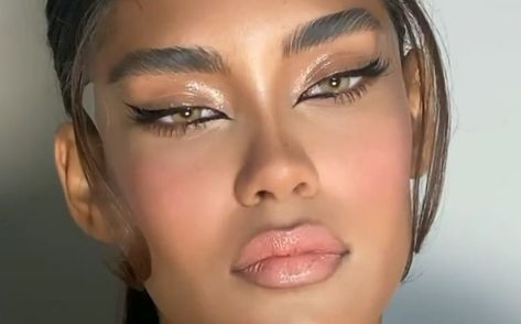 Fearless Makeup, Brown Girls Makeup, Makeup Books, Chic Makeup, Dewy Makeup, Swag Makeup, Ethereal Makeup, Makeup Eye Looks, Glamour Makeup