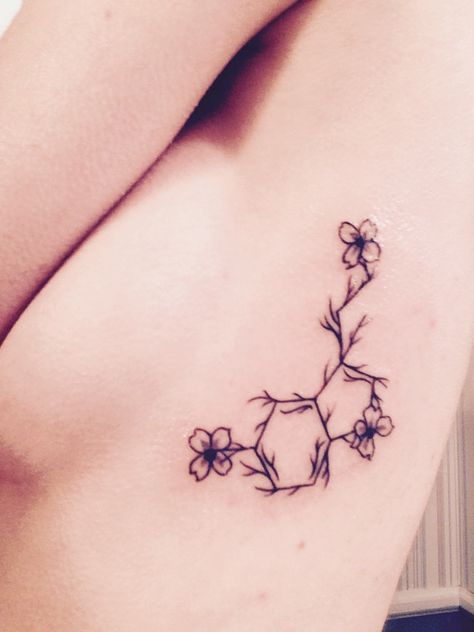 Serotonin Molecule Tattoo, flower tattoo, happiness tattoo Serotonin Molecule Tattoo, Dopamine Tattoo, Serotonin Tattoo, Henne Tattoo, Happiness Tattoo, Serotonin Molecule, Dragons Tattoo, Molecule Tattoo, Hidden Tattoos