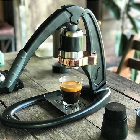 Some Crema! Espresso on the Flair Manual Lever makes coffee easily comparable to a machineyet it uses no power. Shop Flair Espresso MakersLink in Bio by @boyrmeen_store Manual Espresso Machine, Espresso Makers, Coffee Cafe, Coffee Brewing, Espresso Machine, Espresso, Vacuum Cleaner, Coffee Maker, Coffee