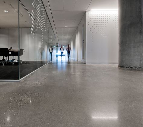 Concrete Floor Ideas, Concrete Office, Gray Painted Walls, Innovative Office, Smooth Concrete, Modern Office Space, Concrete Flooring, Modern Office Interiors, Modern Office Design