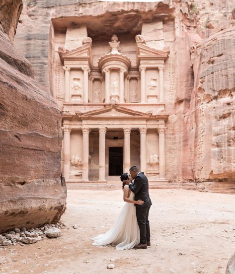 Magical Nighttime Ceremony in Front of the Ancient Petra Treasury Jordanian Wedding, Petra Jordan, Wadi Rum, Mason Jar Wedding, Bridal Shower Rustic, Green Wedding Shoes, Wedding Invitations Rustic, Wedding Planning Tips, Elope Wedding