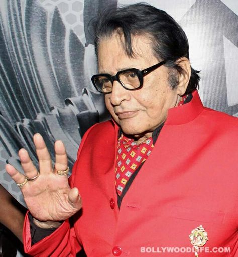 Best styles from legend Manoj Kumar!!! #manojkumar #rufruf Writing A Biography, Manoj Kumar, Retro Bollywood, On Writing, About Myself, Making Film, Living Legends, Bollywood Actors, Screenwriting