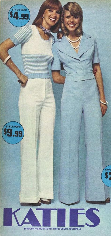 70s Pantsuit Women, 1973 Fashion Women, 1970 Fashion Women, 70s Pantsuit, 70s Aesthetic Fashion, Train Outfit, 70s Office, 1974 Fashion, Blue And White Outfit