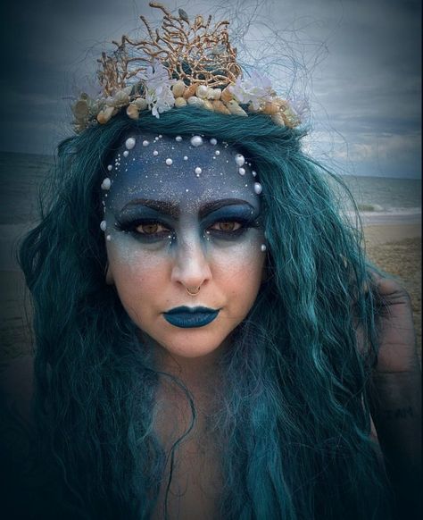 Mermaid Zombie Costume, Sea Witch Costume Sirens, Mermaid Witch Costume, Sea Princess Costume, Water Witch Costume, Siren Halloween Costume Sea Witch, Dead Mermaid Costume, Under The Sea Costumes Women, Sea Witch Makeup