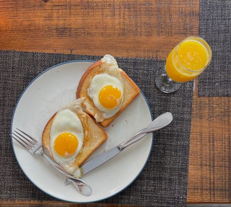 Sunny Side Up Eggs Aesthetic, 2023 Aesthetic, Egg Sandwiches, Egg Toast, English Breakfast, Egg Breakfast, Fried Egg, Orange Juice, Sandwiches