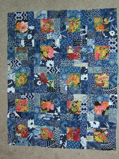 7 Fabric Quilts, Quilting Designs For Squares, Japanese Quilt Patterns, Japanese Quilting, Asian Quilts, Indigo Quilt, Japanese Patchwork, Blue Quilt, Quilt Modernen