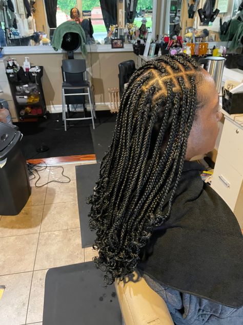 Box braids with curly ends Regular Box Braids With Curly Ends, Medium Braids With Curls At The End, Medium Braids With Curly Ends, Medium Box Braids With Curly Ends, Box Braids With Curly Ends, Braids With Curly Ends, African American Braided Hairstyles, Bts Hairstyle, Cute Box Braids