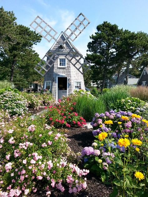 Cape Cod Cottage, Cape Cod Vacation, Classic Cottage, Great Memories, Beach Cottages, Beach Sand, Nantucket, Cape Cod, Vision Board