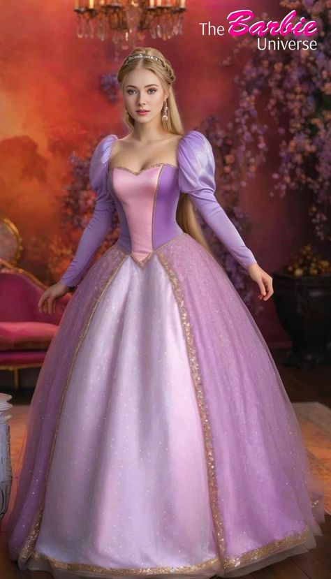 Barbie Rapunzel Dress, Old Barbie Dolls, Barbie Swan Lake, Princess Barbie Dolls, Iconic Movie Characters, Rapunzel Dress, 2000s Girl, Barbies Pics, Barbie 2000