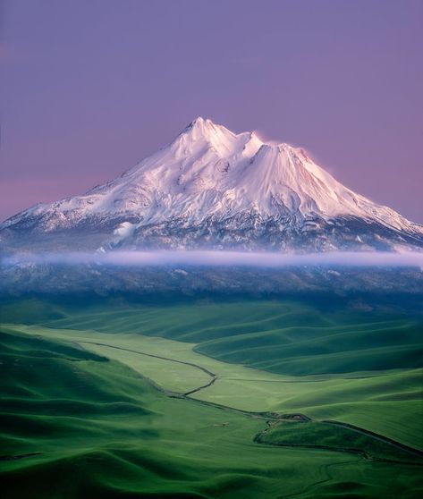 Dormant Volcano, Beautiful Valley, Mt Shasta, National Photography, Free Vacations, Earth Lover, Nature Images, Landscape Photographers, Amazing Nature