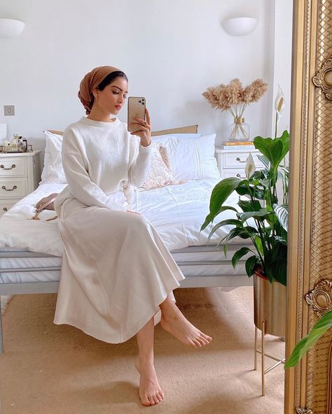 Modesty Outfits, Mode Turban, Cute Modest Outfits, Muslim Outfits Casual, Head Scarf Styles, Doing Nothing, Modesty Fashion, Muslim Outfits, Turban Style