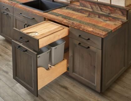 How to Build Custom Shaker Cabinets | Residential Products Online 2021 Kitchen Trends, Kitchen Cabinet Storage Solutions, Cabinet Storage Solutions, Shaker Kitchen Cabinets, Kitchen Cabinet Drawers, Board Storage, Rev A Shelf, Kitchen Colour Schemes, Storage Cabinet Shelves