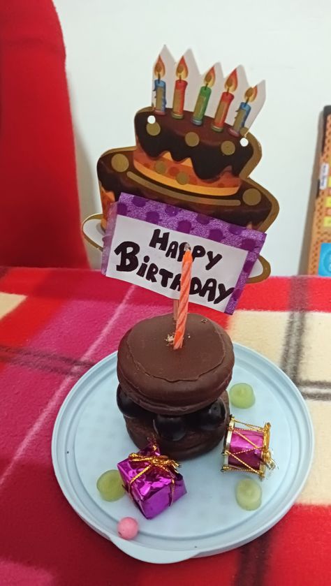 Hello everyone I had used two choco pies , grapes , black plums and some decoration items to make it Choco Pie Cake, Black Plums, Choco Pie, Pie Cake, Chocolate Fondue, Hello Everyone, Birthday Candles, Make It, Grapes