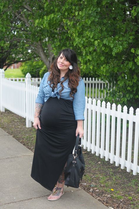 // My Uniform - Maternity Style - 26 Weeks Maternity Outfits Plus Size, Cute Maternity Clothes, Cute Maternity Shirts, Summer Pregnancy Outfits, Prego Outfits, Summer Maternity Fashion, Plus Size Maternity Dresses, Maternity Clothes Summer, Cute Maternity