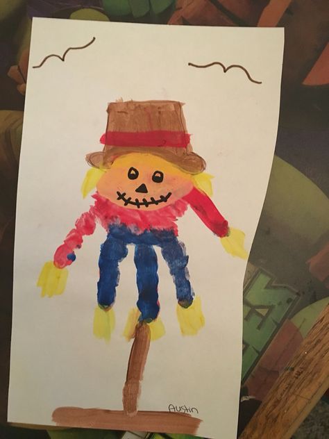 Scarecrow handprint Halloween Crafts For Toddlers, Scarecrow Crafts, Halloween Art Projects, December Crafts, No Carve Pumpkin Decorating, October Crafts, Thanksgiving Crafts For Kids, Handprint Crafts, Fall Crafts For Kids