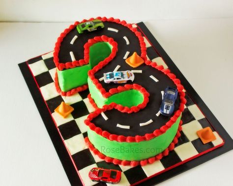 Pastel Rayo Mcqueen, 3rd Birthday Cakes For Boys, Racetrack Cake, Number 3 Cakes, Race Track Cake, Road Cake, Eye Makeup 90s, Racing Cake, Cake Designs For Boy