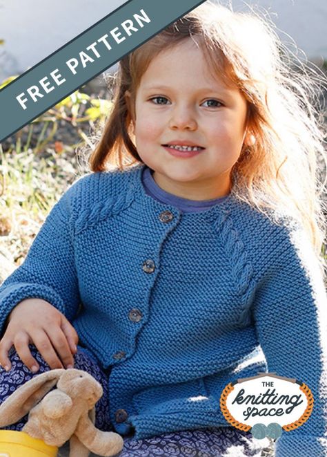 Looking for a great everyday knitwear for your kid? Craft this beautiful knitted cabled children's cardigan to complete your kid's daily fall wardrobe. This easy knitting pattern is worked top down with raglan, garter stitch, cables and pockets and has sizes for kids ages 6 to 9 months, 12 to 18 months, 2 years, 3 to 4 years, 5 to 6 years, and 7 to 8 years old. | Discover over 4,500 free knitting patterns at theknittingspace.com #knitpatternsfree #homemadegifts #DIYgift #fallknittingpatterns # Cardigan Til Baby, Autumn Cardigan, Baby Clothes Size Chart, Kids Knitting Patterns, Baby Clothes Sizes, Collar Bodysuit, Knit Cardigan Pattern, Baby Cardigan Knitting Pattern, Knitting Patterns Free Cardigans