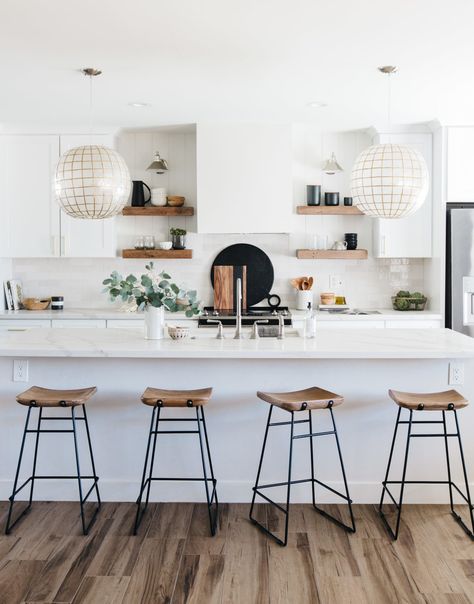 Wood Open Shelves, Pink Terracotta, Custom Range Hood, Brown Kitchens, All White Kitchen, Kitchen Inspiration Design, Kitchen Diner, Wood Home Decor, Black Kitchens