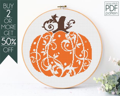 Stitch Pumpkin, Pumpkin Cross Stitch Patterns, Autumn Cross Stitch Patterns, Pumpkin Cross Stitch, Fall Cross Stitch, Floral Pumpkin, Holiday Cross Stitch, Pumpkin Flower, Halloween Cross Stitches