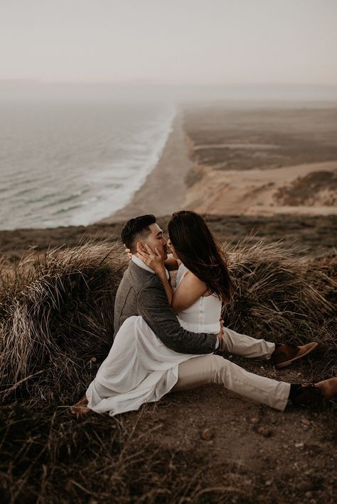 Connie and Ken's windy engagement session around Point Reyes National Seashore is now on the blog. Check out my website for more fall and cold engagement outfit inspirations as well as best places for photos around the Bay Area Cloudy Wedding, Winter Engagement Photos Outfits, Fall Engagement Shoots, Adventure Engagement Photos, Beautiful Engagement Photos, Whimsical Romantic, Point Reyes National Seashore, San Francisco Engagement, Point Reyes