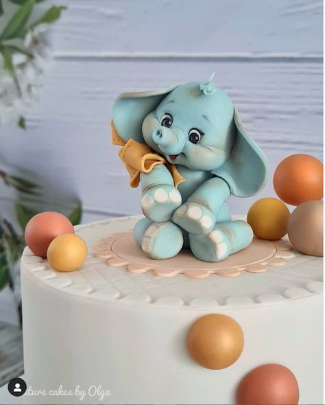 Shabby Chic Cake, Fondant Elephant, Shabby Chic Cakes, Fondant Figurines, Chic Cake, Elephant Cake Toppers, Little Mermaid Cakes, Realistic Cakes, Bunny Boy