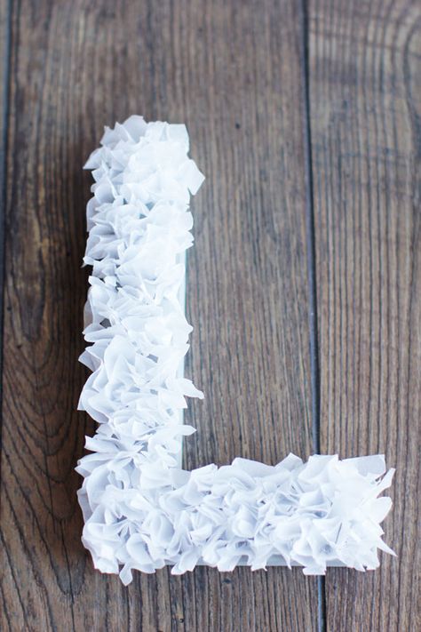 Paper Mache Letters Decorating Ideas, Tissue Paper Wall, Diy Letter Decor, Sustainable Diy Projects, Craft Letters, Frozen Room, Paper Letters, Cardboard Letters, Paper Mache Letters