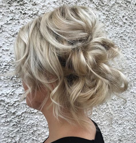 Messy Blonde Updo for Medium Layered Hair Flower Girl Updo, Updo Casual, Wrap Around Braid, Medium Length Updo, Loose French Braids, Blonde Updo, Wedding Hairstyles Medium Length, Teased Hair, Medium Layered Hair