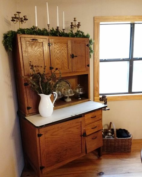 Hoosier Cabinet Decorating Ideas, Hoosier Cabinet Makeover, Mom Room, Antique Hoosier Cabinet, Hoosier Cabinets, Bungalow Kitchen, Hoosier Cabinet, Dining Room Cabinet, Antique Restoration