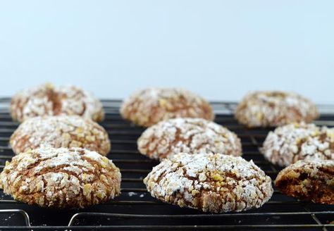 Nutella Crinkle Cookies Easy Nutella Recipes, White Cheesecake, Cookies With Nutella, Nutella Recipes Easy, Crackle Cookies, Crinkle Cookies Recipe, Nutella Desserts, Nutella Cookies, Nutella Recipes