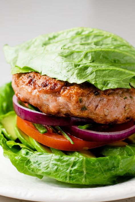 Keto Turkey Burgers, Ground Turkey Burger Recipes, Keto Ground Turkey, Ground Turkey Burgers, Keto Turkey, Low Carb Burger, Weight Watchers Meal Plans, Keto Burger, Burger Meat