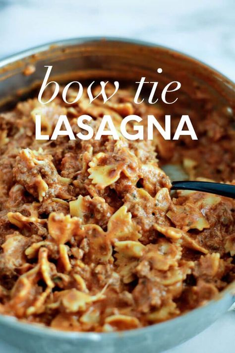 Bow Tie Pasta "Lasagna" - an easy family recipe that is great for a crowd and can be made in one pot.  www.thirtyhandmadedays.com  #onepotrecipe #bowtiepasta Bow Tie Lasagna, Noodle Shapes, Bow Tie Pasta Recipe, Makanan Italia, Resep Pasta, Bow Tie Pasta, Pastas Recipes, Lasagna Pasta, Homemade Lasagna