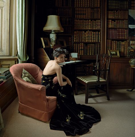 Rooney Mara photographed by Annie Leibovitz, Vogue, October 2017 Annie Leibovitz Photography, Mcqueen Dress, Building A Personal Brand, Lisa Bonet, Blockbuster Film, Rooney Mara, Valentino Dress, Annie Leibovitz, Red Carpet Look