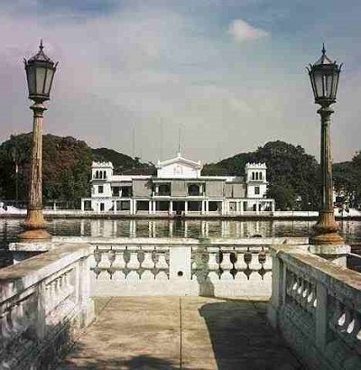 Malacañang Palace, New Manila, Filipino Pride, Philippines Culture, The Supernatural, Manila Philippines, Awesome Stuff, Old House, Manila