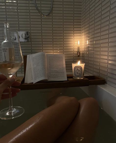 Bath Aesthetic, Night Routine, Bubble Bath, Bath Caddy, Bath Time, Spa Day, Dream Life, Aesthetic Pictures, Matcha