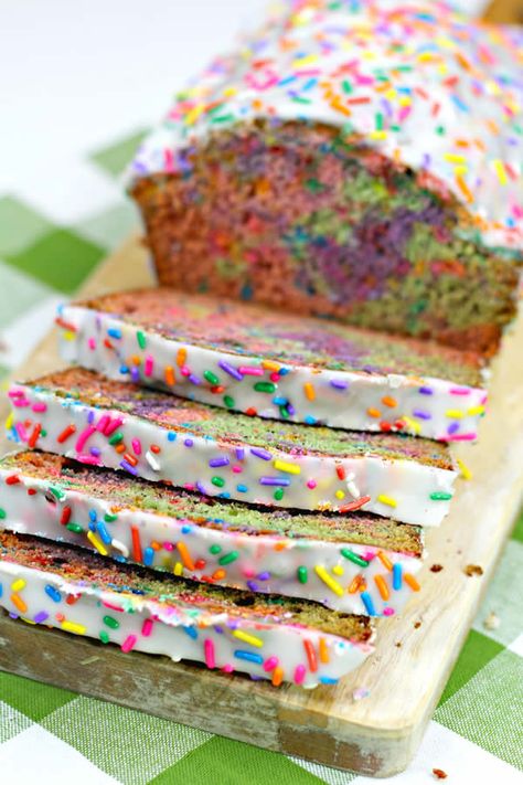 Unicorn Party Food Ideas, Food Ideas Recipes, Easy Food Ideas, Unicorn Party Food, Bread Easy, Party Food Ideas, Kids Treat, Rainbow Food, Kids Party Food