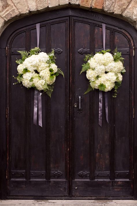 Vineyard Wedding Decor, Church Door, Church Wedding Flowers, Doorway Decor, Wedding Doors, Church Wedding Decorations, Wedding Church, Church Flowers, Church Ceremony