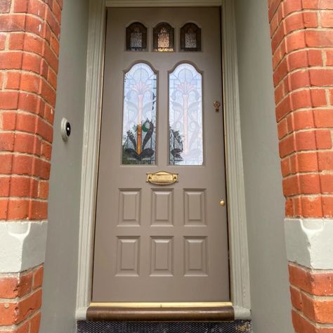 Brown entrance door Painted Brown Front Door Exterior Colors, Farrow And Ball Mouses Back Front Door, Brown Entrance Door, Taupe Front Door, Beige Front Door, Dulux Soft Stone, Farrow And Ball Front Door, Indoor Door Colors, Front Door Farrow And Ball