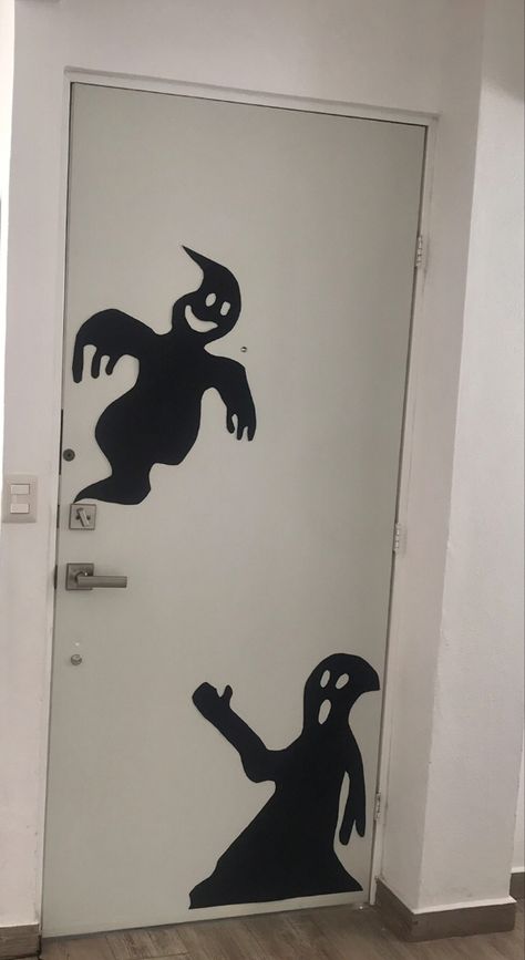 Ideas Para Halloween Decoration, Ideas Para Decorar Halloween, Decoracion Hallowen Ideas, Puerta Halloween, Ideas Para Halloween, Porta Halloween, Halloween Classroom Door, Halloween Pinata, Dekorasi Halloween