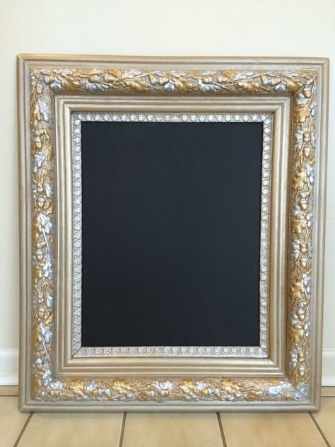 Picture Frames In Bedroom, Investment Pictures, Picture Frame Painting Ideas Diy, Lighting Sloped Ceiling, Navy Door, Picture Frame Chalkboard, Chalkboard Pictures, Frame Foto, Fridge Photos