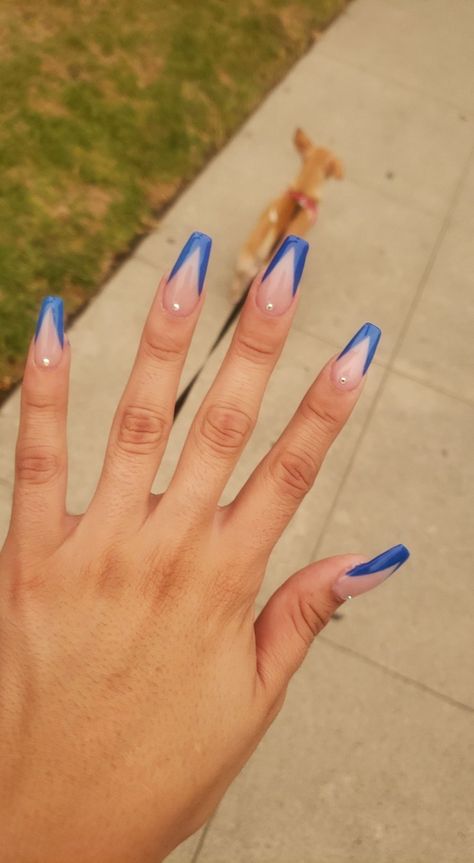 Blue Triangle French Tip Nails, Blue V Tip Nails, Blue V French Tip Nails, Cut Acrylic Nails, Blue And Glitter Nails, French Tip Swirl, V Tip Nails, V French Tip, Blue And White Nails