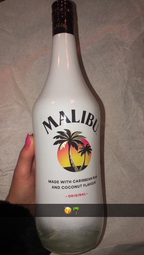 Nail Bling, Caribbean Rum, Mixed Drinks Alcohol, Alcohol Aesthetic, Drinks Alcohol, Feminine Tattoos, Bling Nails, Soft Drinks, Mixed Drinks