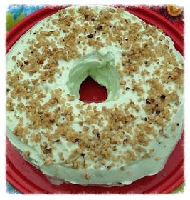 Pistachio Icing Recipe, Pistachio Frosting Recipe, Pistachio Frosting, Whipped Icing Recipes, Pudding Icing, Pistachio Pudding Cake, Pistachio Cake Recipe, Pudding Frosting, Whipped Cream Icing