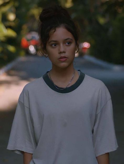 Jenna Ortega Fanpage Jenna Ortega Fallout, Vada The Fallout, Jenna Ortega The Fallout, Vada Cavell, Fallout Movie, Movie Halloween Costume, Jen Jen, The Fallout, Movie Posters Minimalist