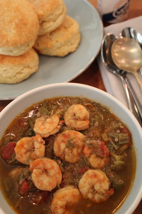 Most gumbos start with a roux. Others, like this one, use okra as a thickening agent. This gumbo is as rich, thick, and full flavored as a gumbo should be. Smothered Okra, Random Dinner, Shrimp Bake, Crawfish Bisque, Okra Gumbo, Creative Meals, Shrimp Gumbo, Okra And Tomatoes, Louisiana Culture