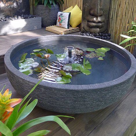 Water Bowl Water Bowl Garden, Patio Water Fountain, Water Centerpieces, Diy Ponds Backyard, Modern Water Feature, Patio Pond, Side Yard Landscaping, Buddha Garden, Small Water Features