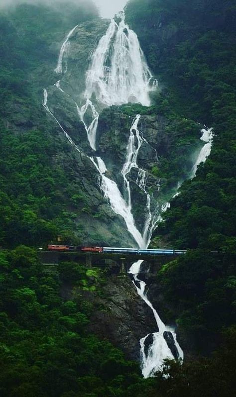 Dudhsagar Waterfalls, Beaches Aesthetic, Train Wallpaper, Aesthetic Tips, Waterfall Wallpaper, Rain Pictures, Bright Wallpaper, Indian Railways, Amazing Places On Earth