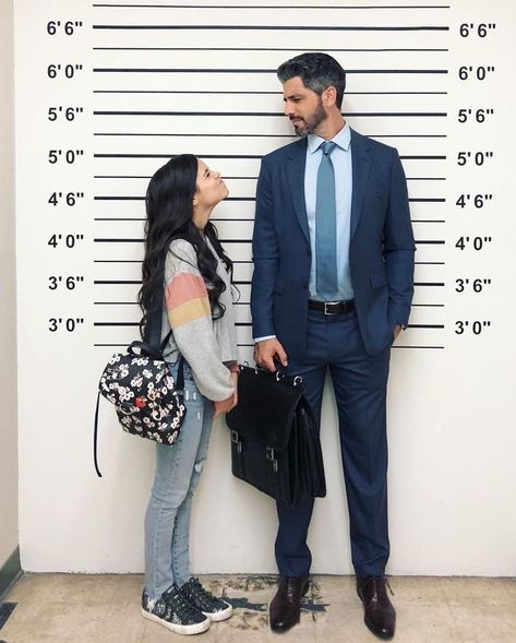 Height Comparison Couple, Jenna Ortega Height, Natalie Ortega, Penn Badgley, Couples Vibe, Kehlani, Friends Tv, Jenna Ortega, Millie Bobby Brown